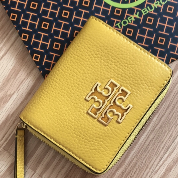 Tory Burch mini wallet - Picture 1 of 4